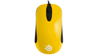 Illustration for article titled A Bluetooth Gamepad, Daisy Chaining Headset, and Other Things SteelSeries is Showing at CES